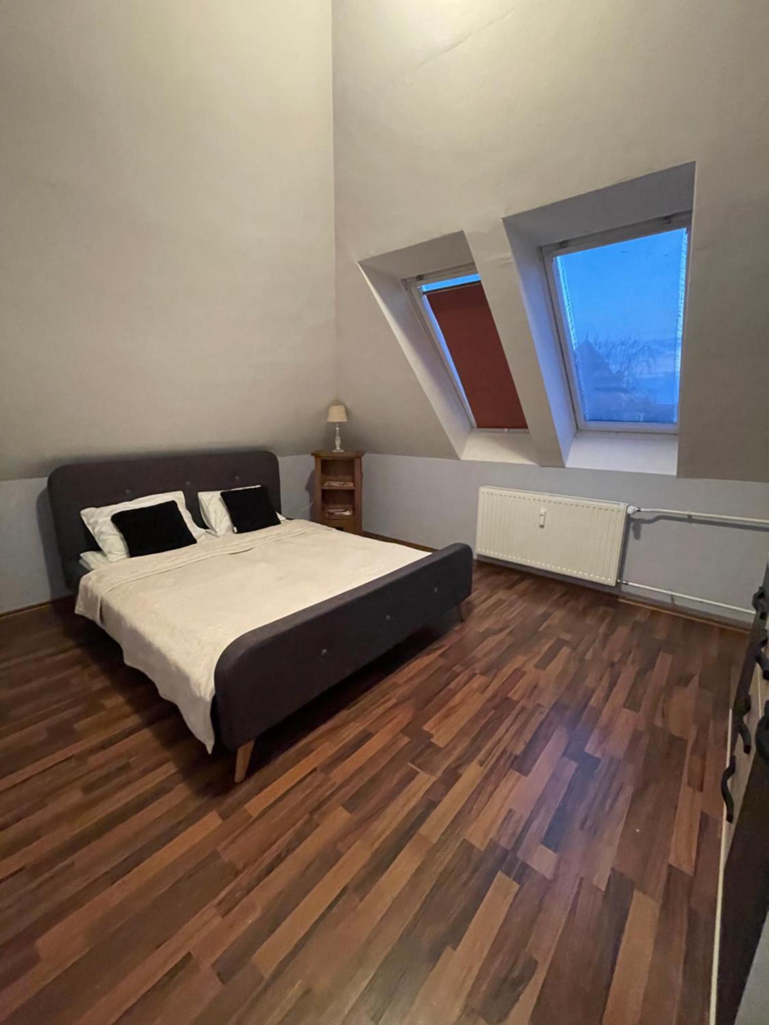 Palank Apartman Mosonmagyarovar Bagian luar foto