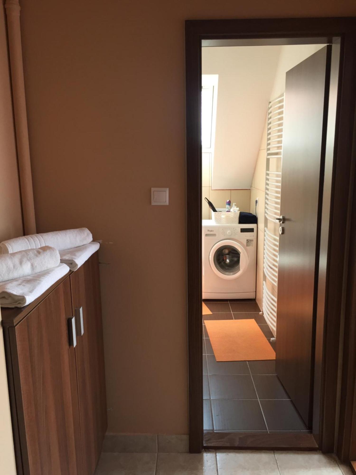Palank Apartman Mosonmagyarovar Bagian luar foto